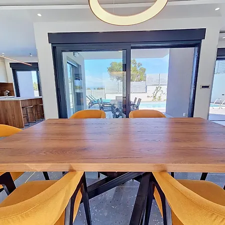 Aloa I By Interhome Splitska