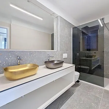 Aloa I By Interhome
