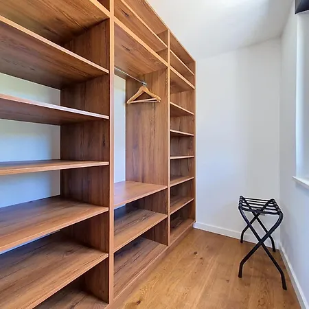 Aloa I By Interhome