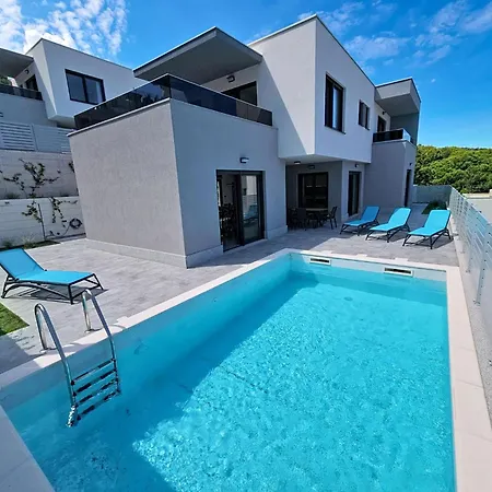 Villa Aloa I By Interhome